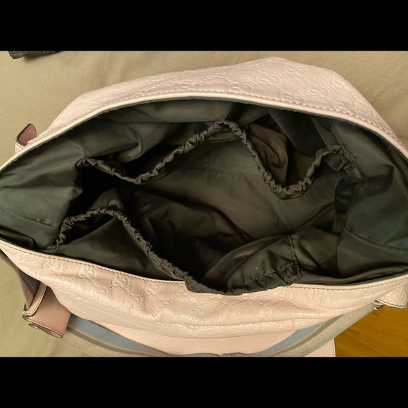 authentic Gucci leather daiper bag - Picture 8 of 9
